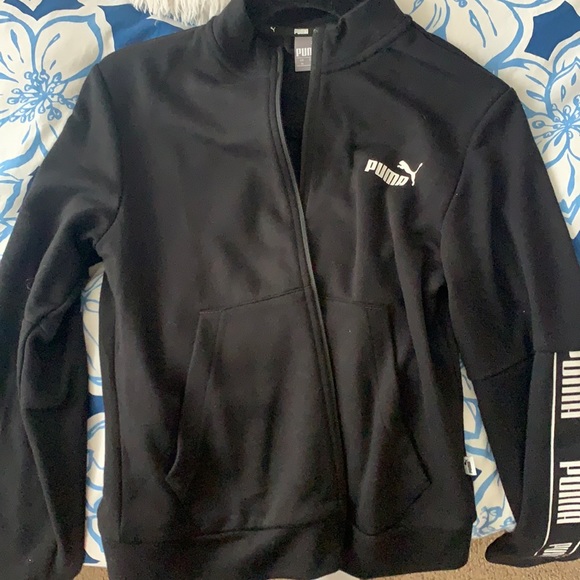 a puma jacket, all black, medium in women - Picture 1 of 2